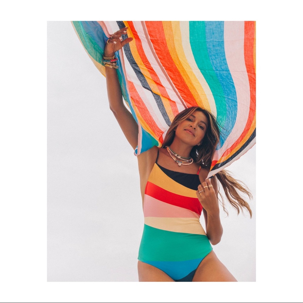 🌈BILLABONG SINCERELY JULES ‘MAS FIESTAS’
